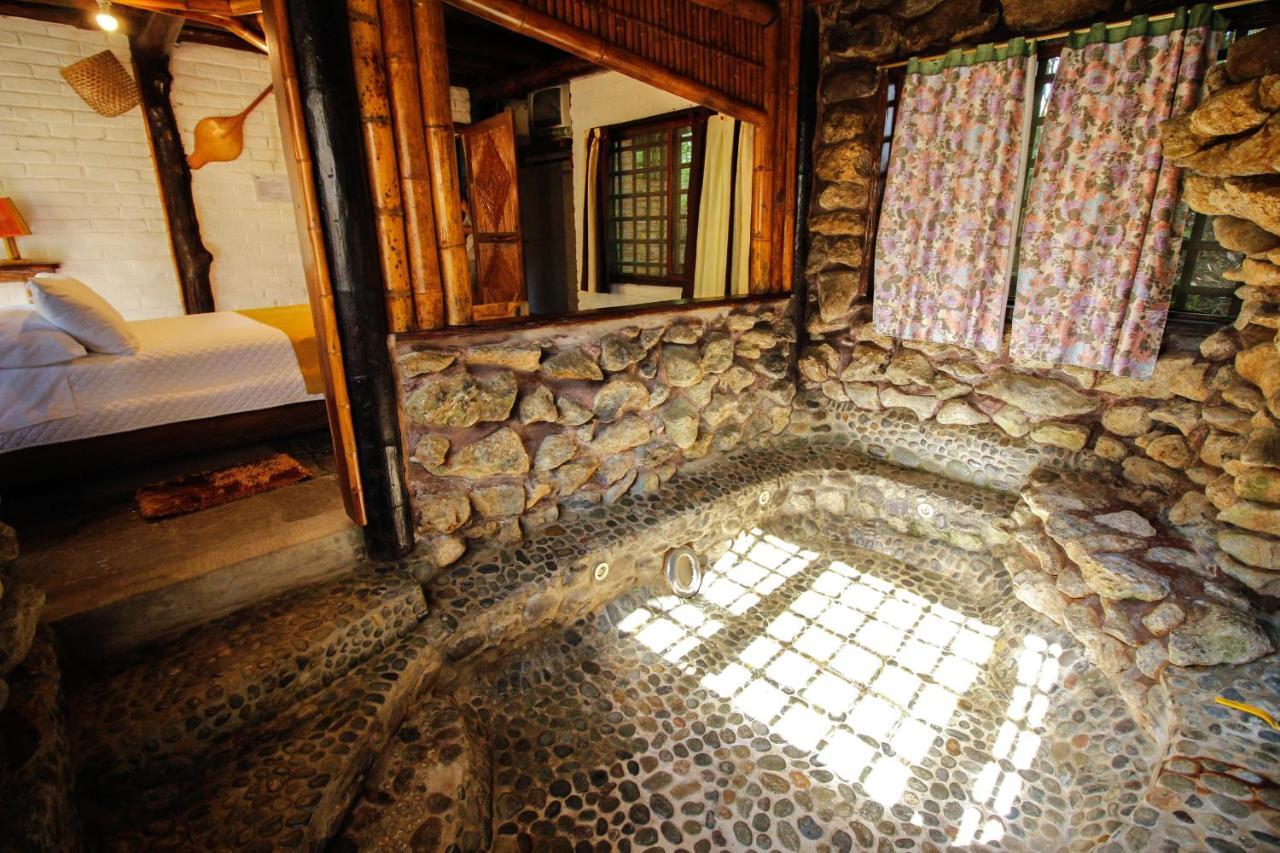 Hosteria Flor De Canela بويو المظهر الخارجي الصورة